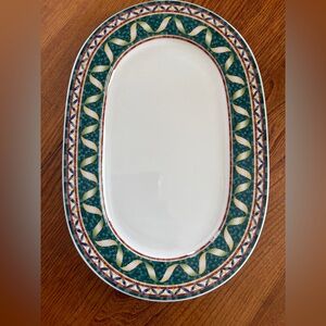 Villeroy and Boch Bone China Green and White Oval Platter